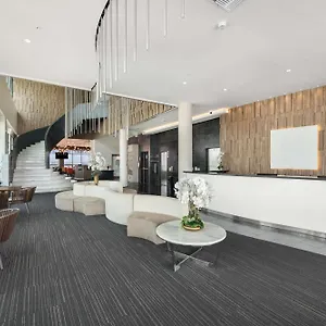 Doubletree By Hilton Hotel